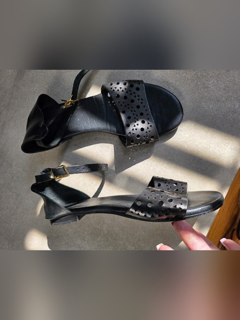 Black Italian Leather Perforated Cutout Ankle Strap Venezia Sz 39 Sandals